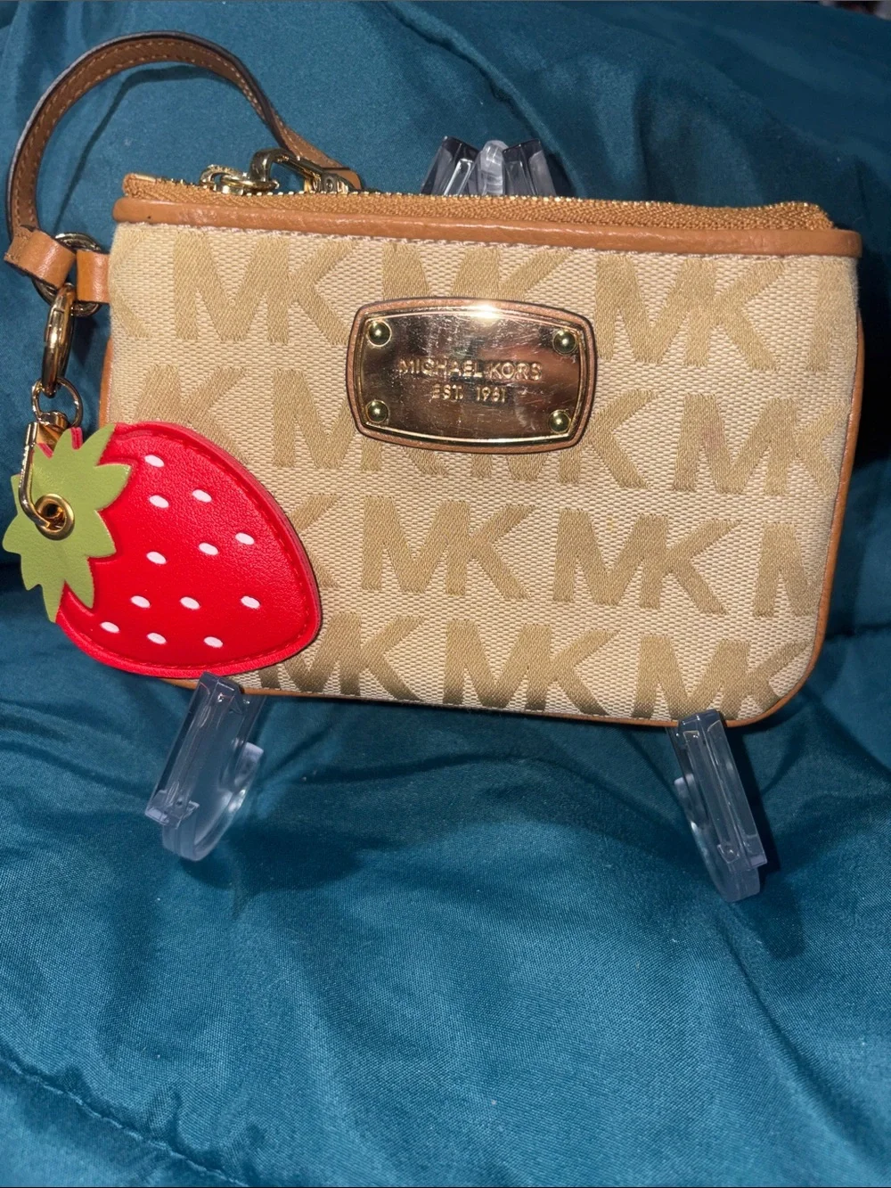Michael Kors Jet Set Travel Small Signature Logo Wristlet +Free Strawberry Charm